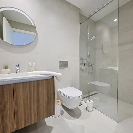 Zigzag Waterfront King Belgrad